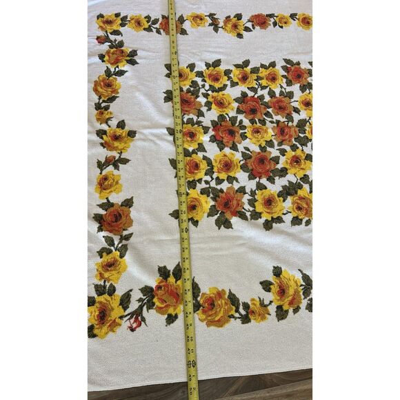 Vintage 70's White Yellow Floral Terry Cloth Tablecloth Towel - Picture 4 of 4